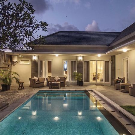 Villa Pungutan Paradise ซานูร์ ภายนอก รูปภาพ